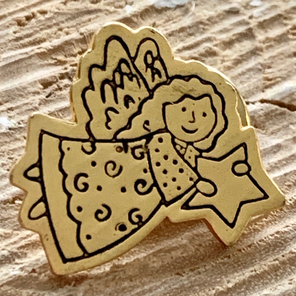 Vintage Gold Plated Angel Pin  1” by 1”